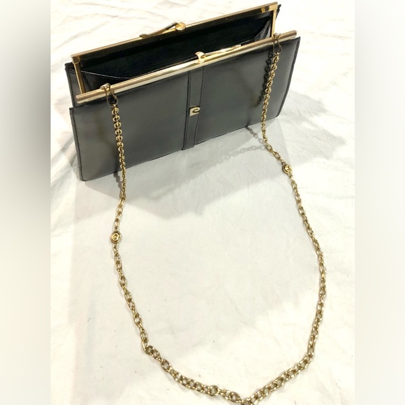 🛍VINTAGE black leather kiss lock chain clutch/purse size 9x7 great condition - Picture 5 of 15